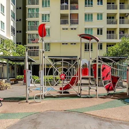 Suasana Residensi Damai Appartement Petaling Jaya Buitenkant foto