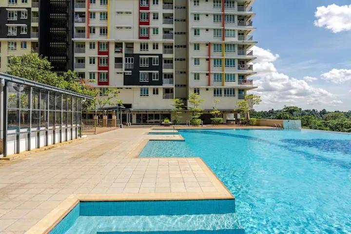 Suasana Residensi Damai Appartement Petaling Jaya Buitenkant foto