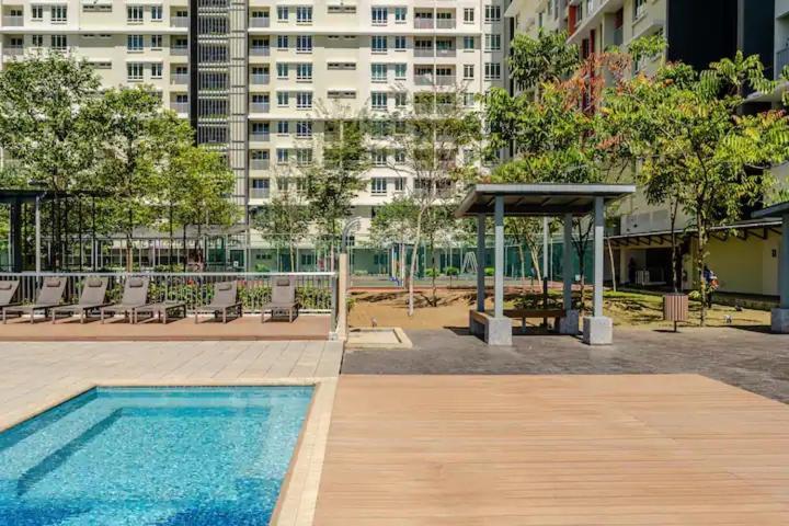 Suasana Residensi Damai Appartement Petaling Jaya Buitenkant foto